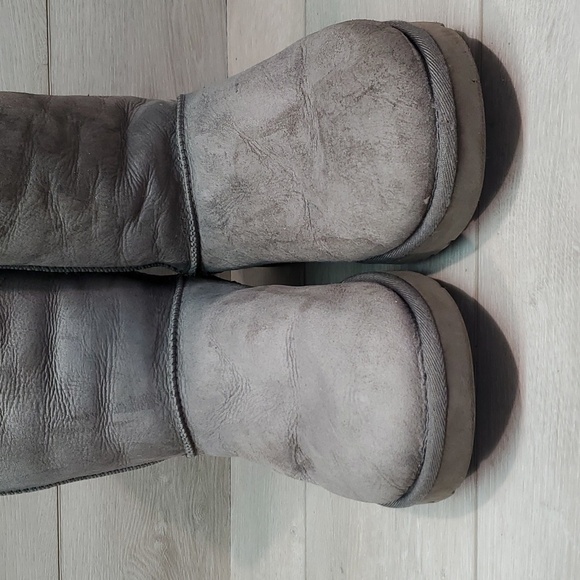 Ugg Australia Women 5825 Classic Short Sheepskin Leather boots shoes sz 10 - Picture 3 of 14